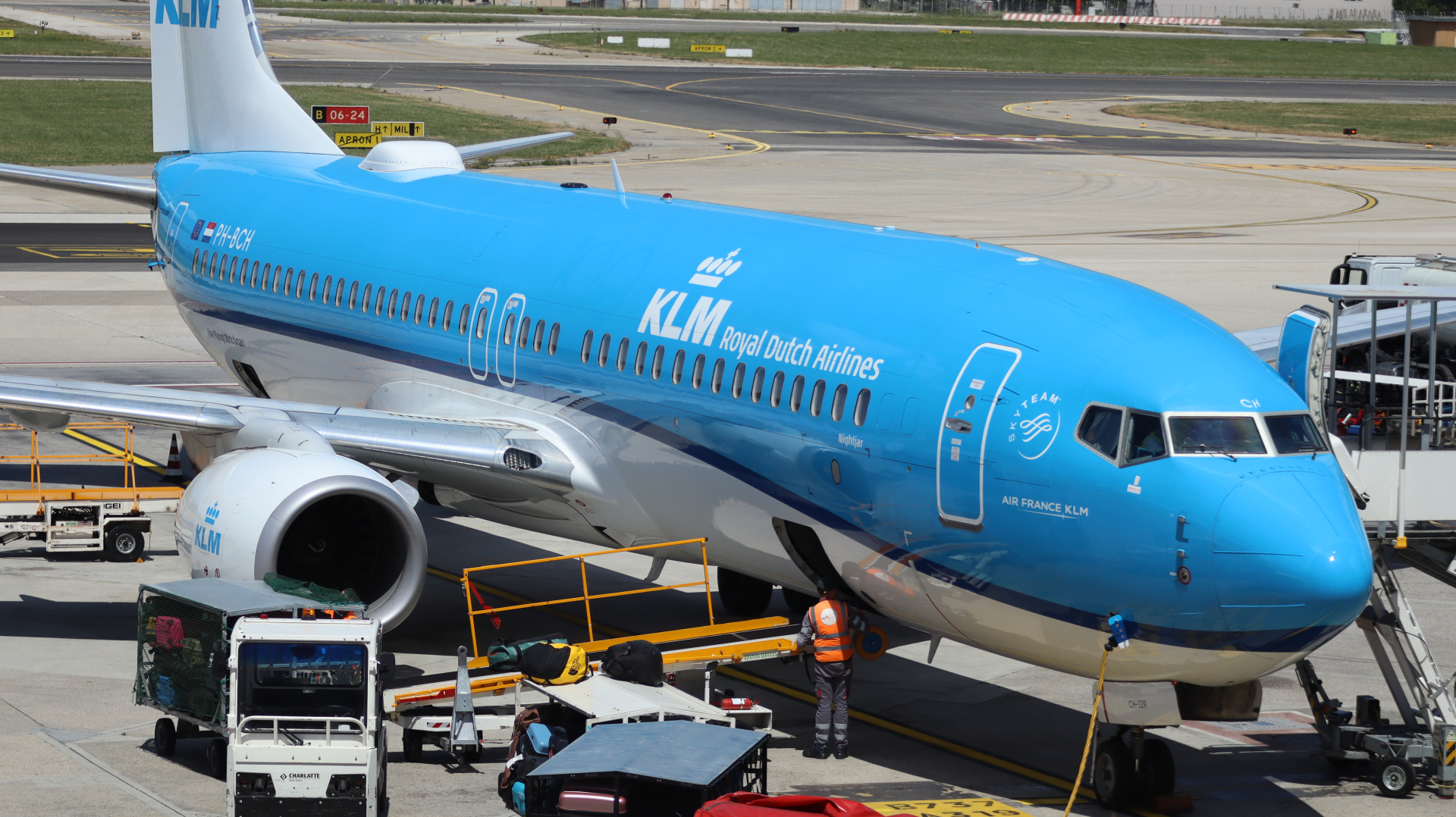 Boeing 737-800